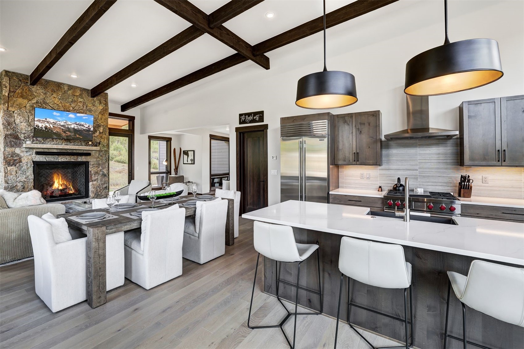 160 Vendette ROAD
