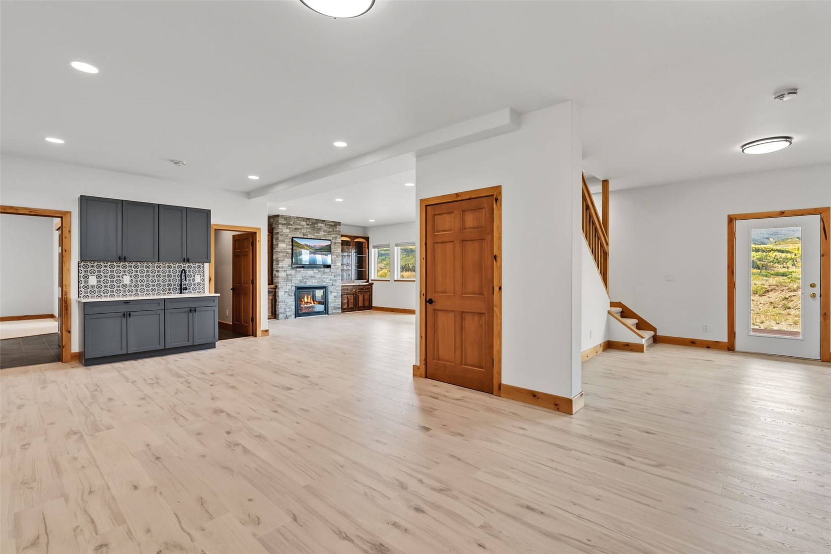 845 Elk Run ROAD