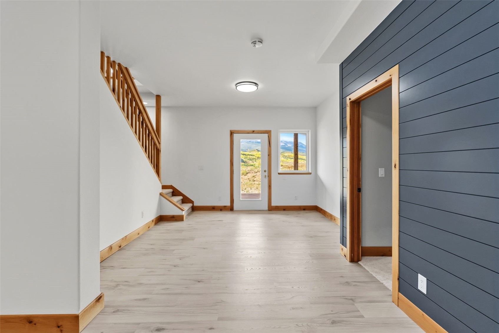 845 Elk Run ROAD