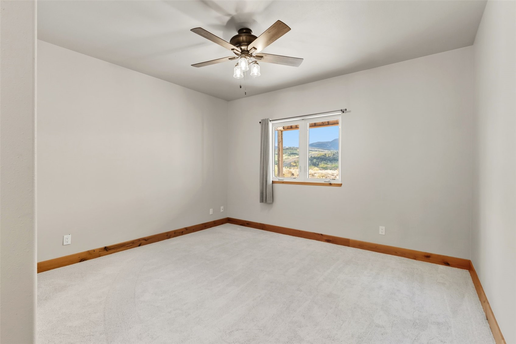 845 Elk Run ROAD