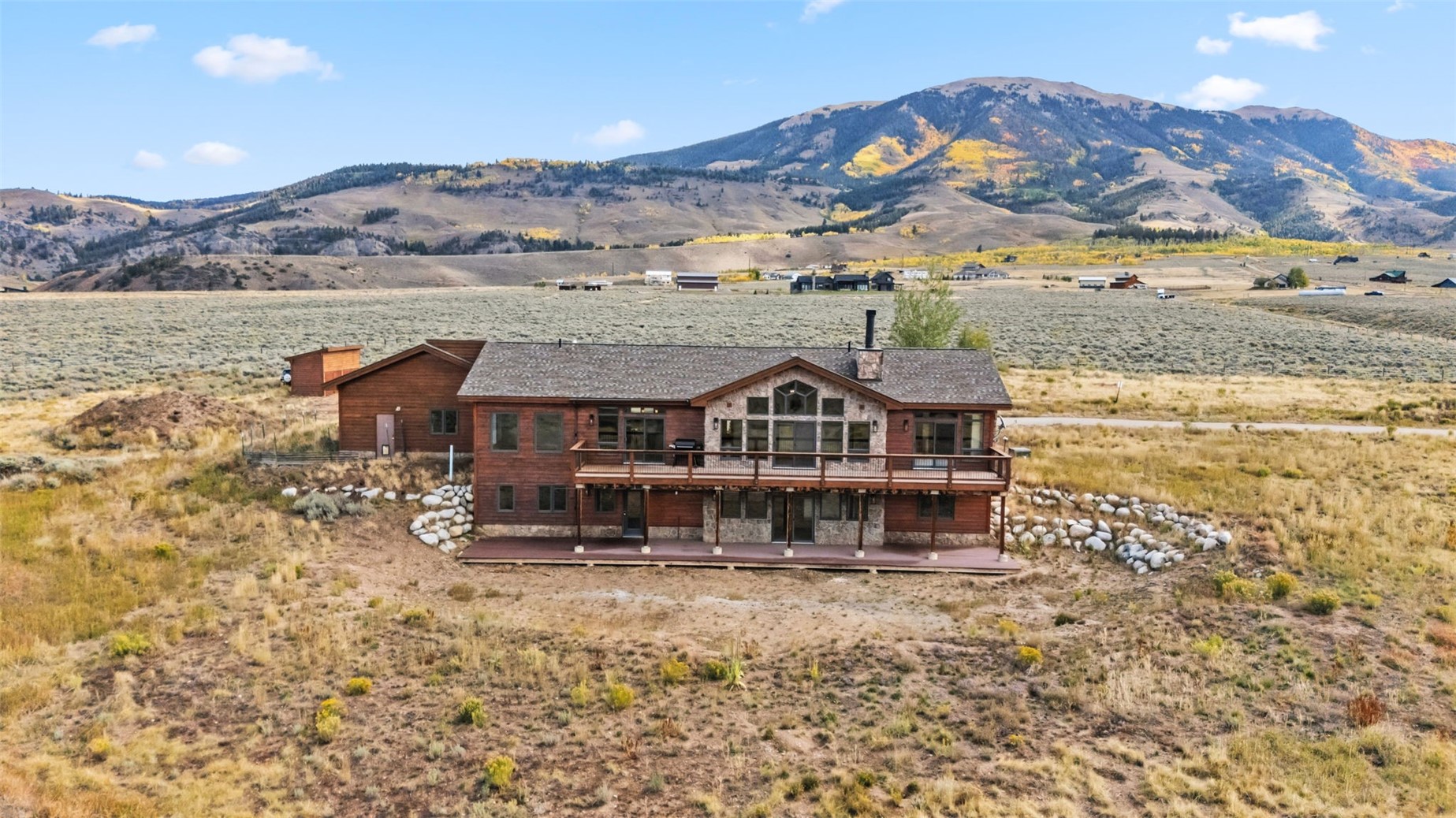 845 Elk Run ROAD