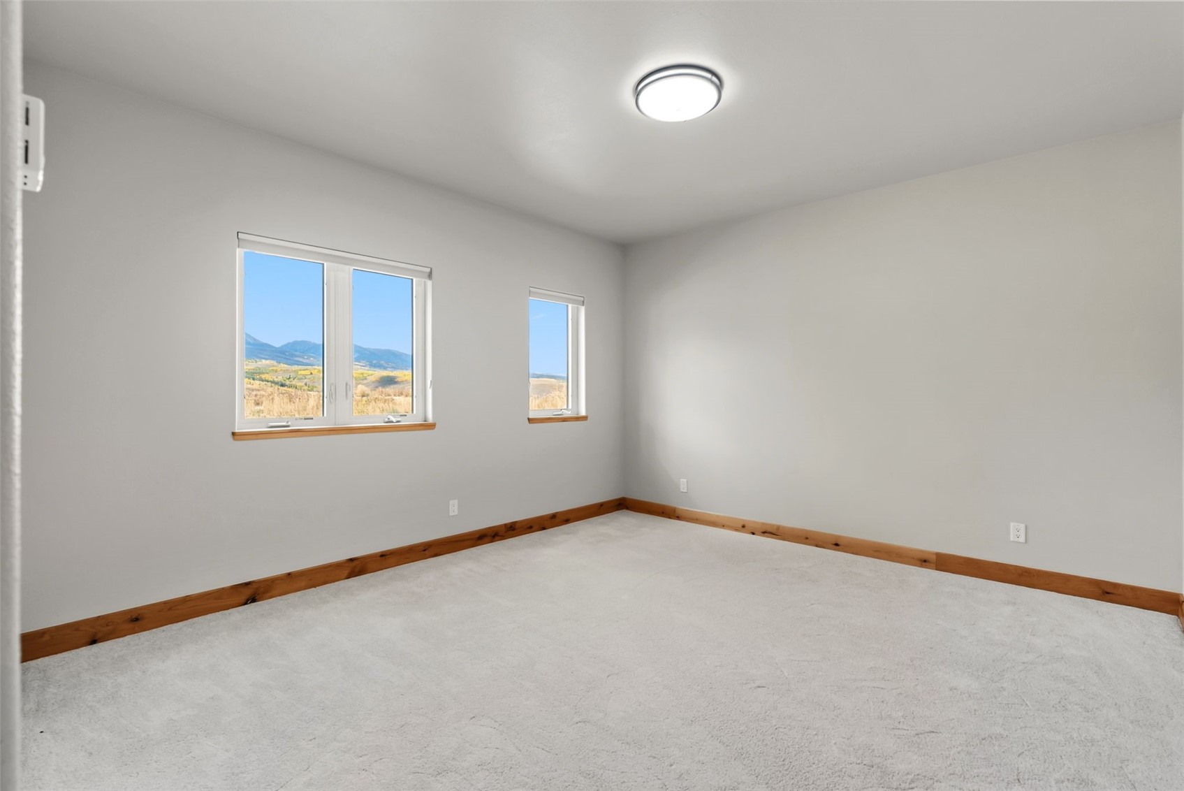 845 Elk Run ROAD