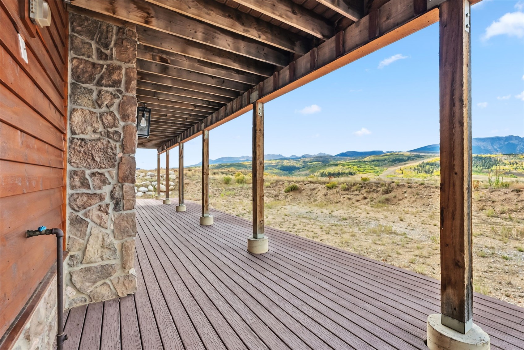 845 Elk Run ROAD