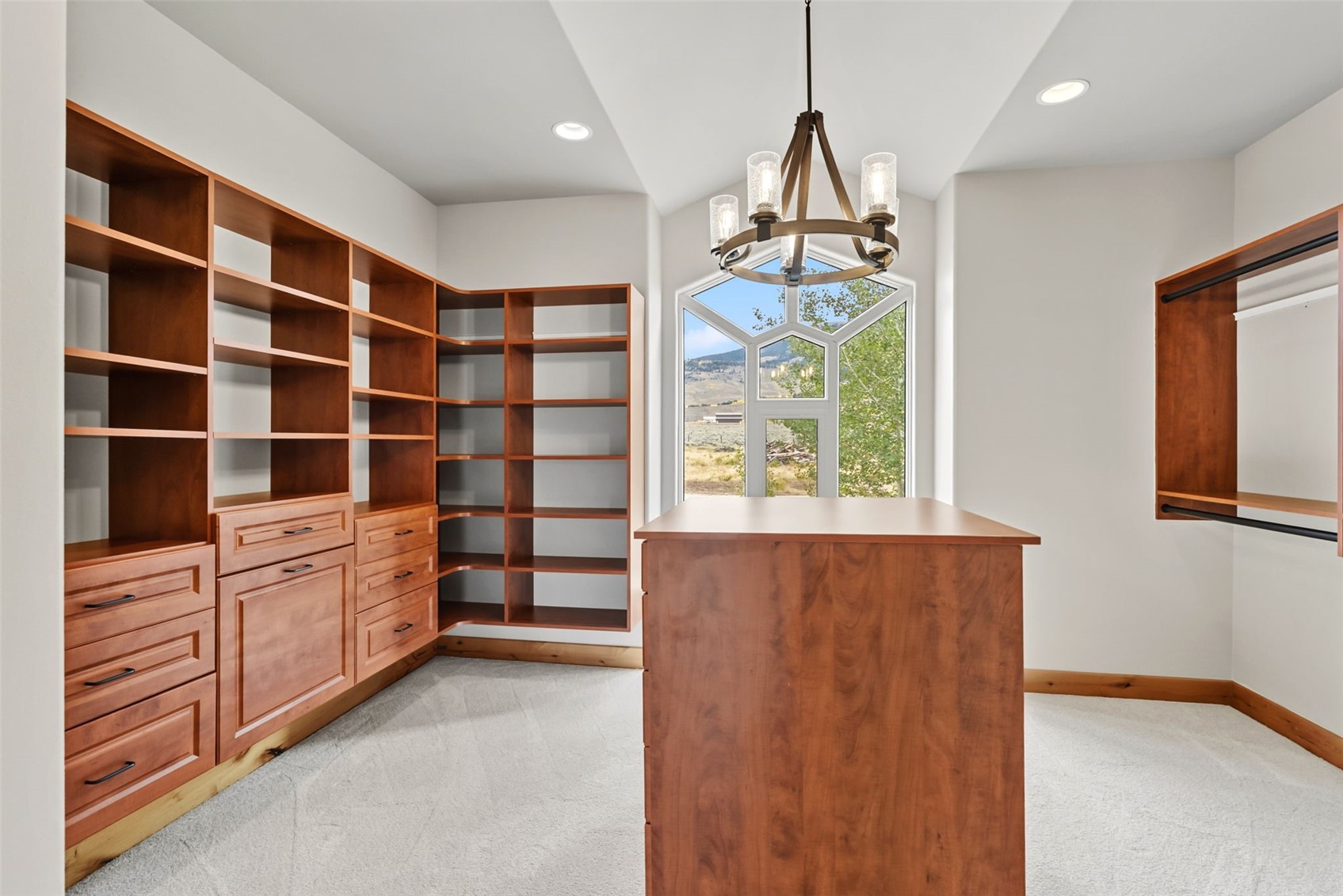 845 Elk Run ROAD