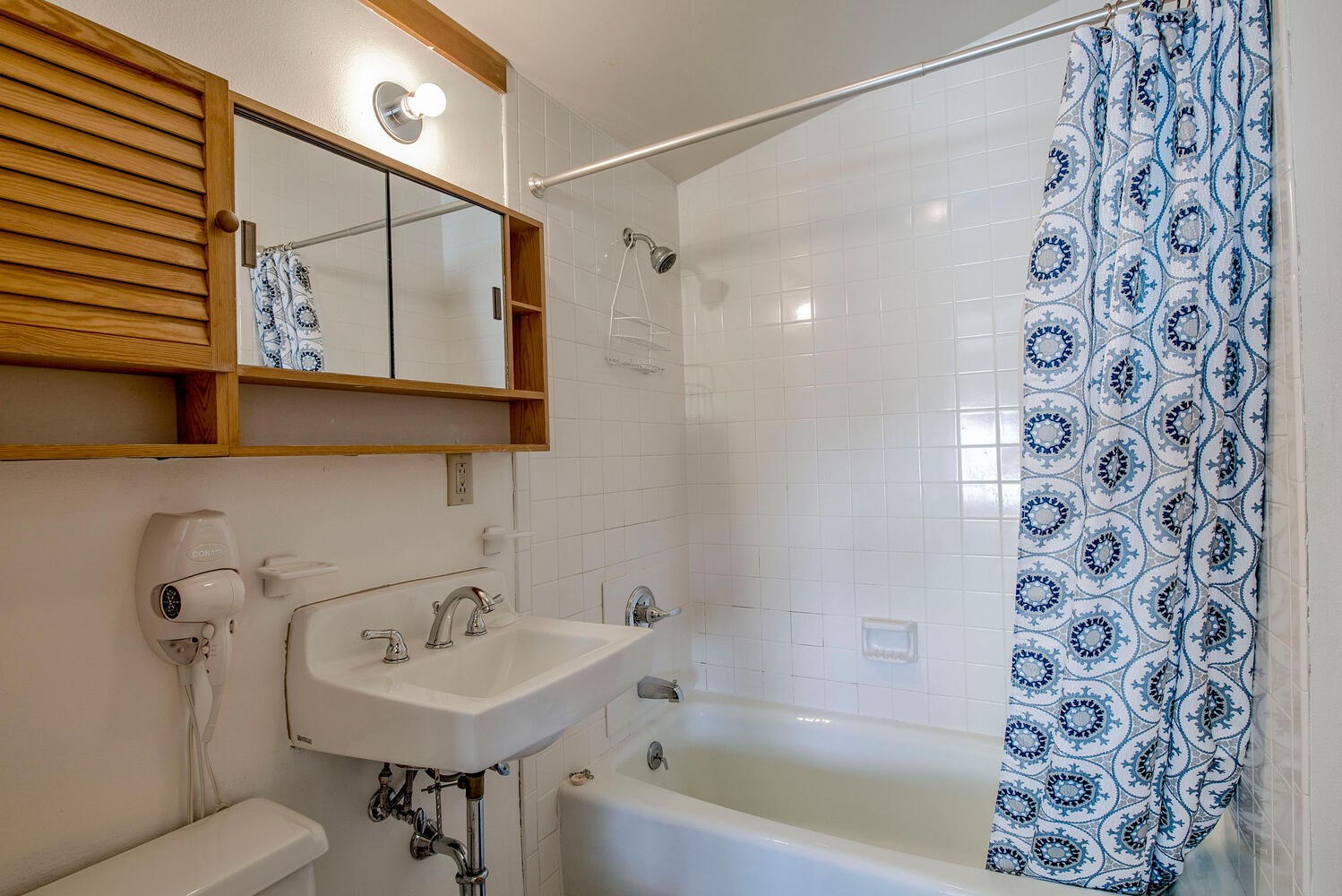 320 Tennis Club ROAD 1307