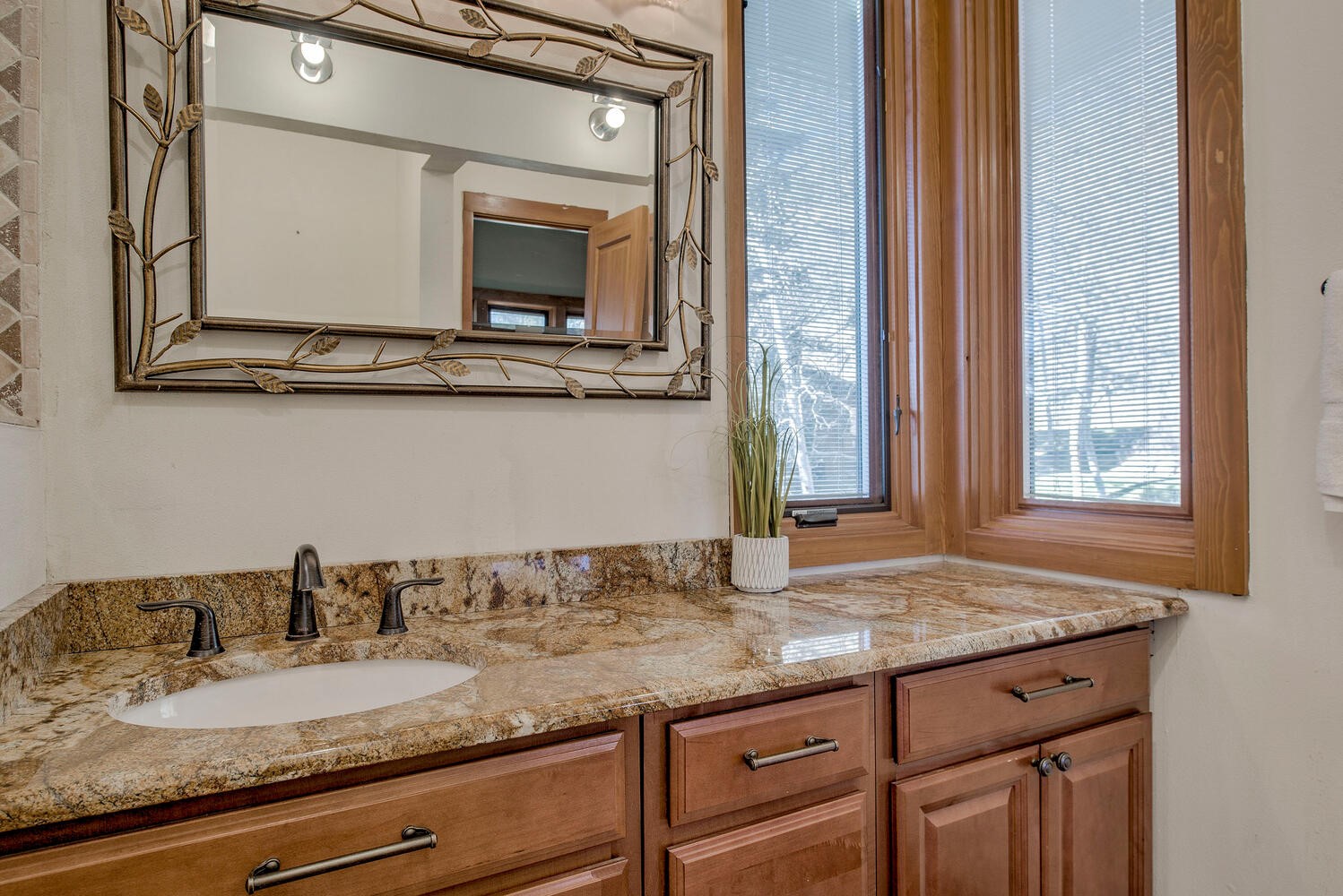 320 Tennis Club ROAD 1307