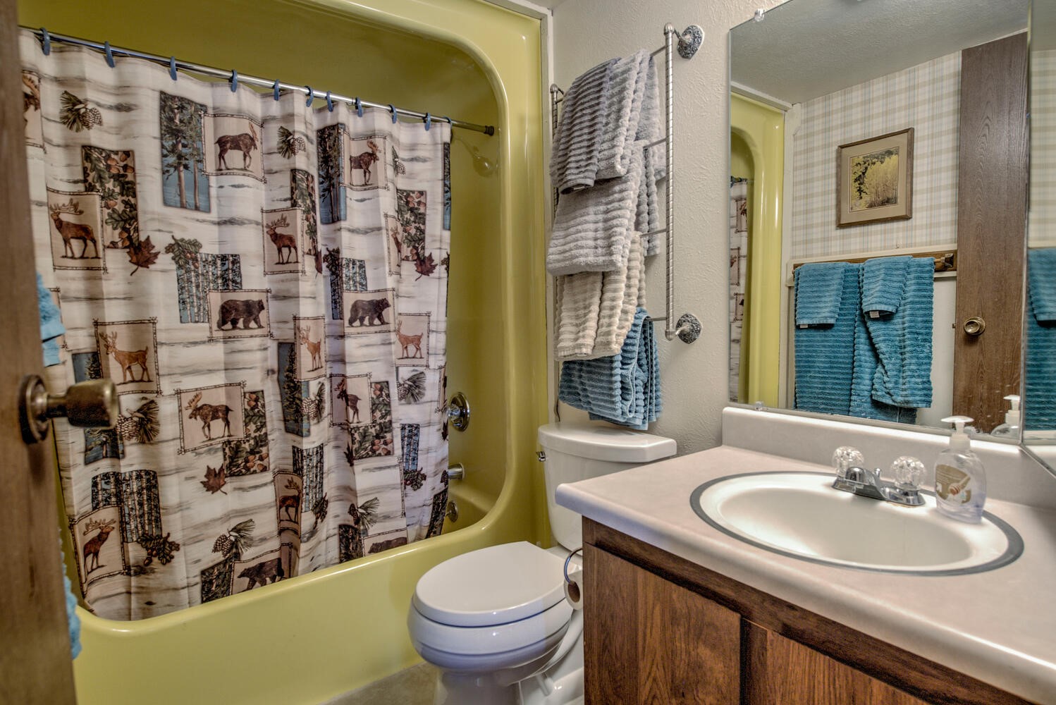 2300 Lodgepole CIRCLE 101