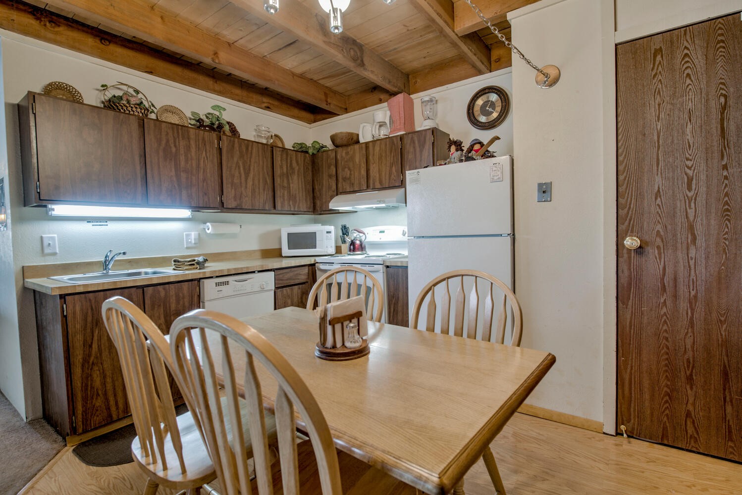 2300 Lodgepole CIRCLE 101