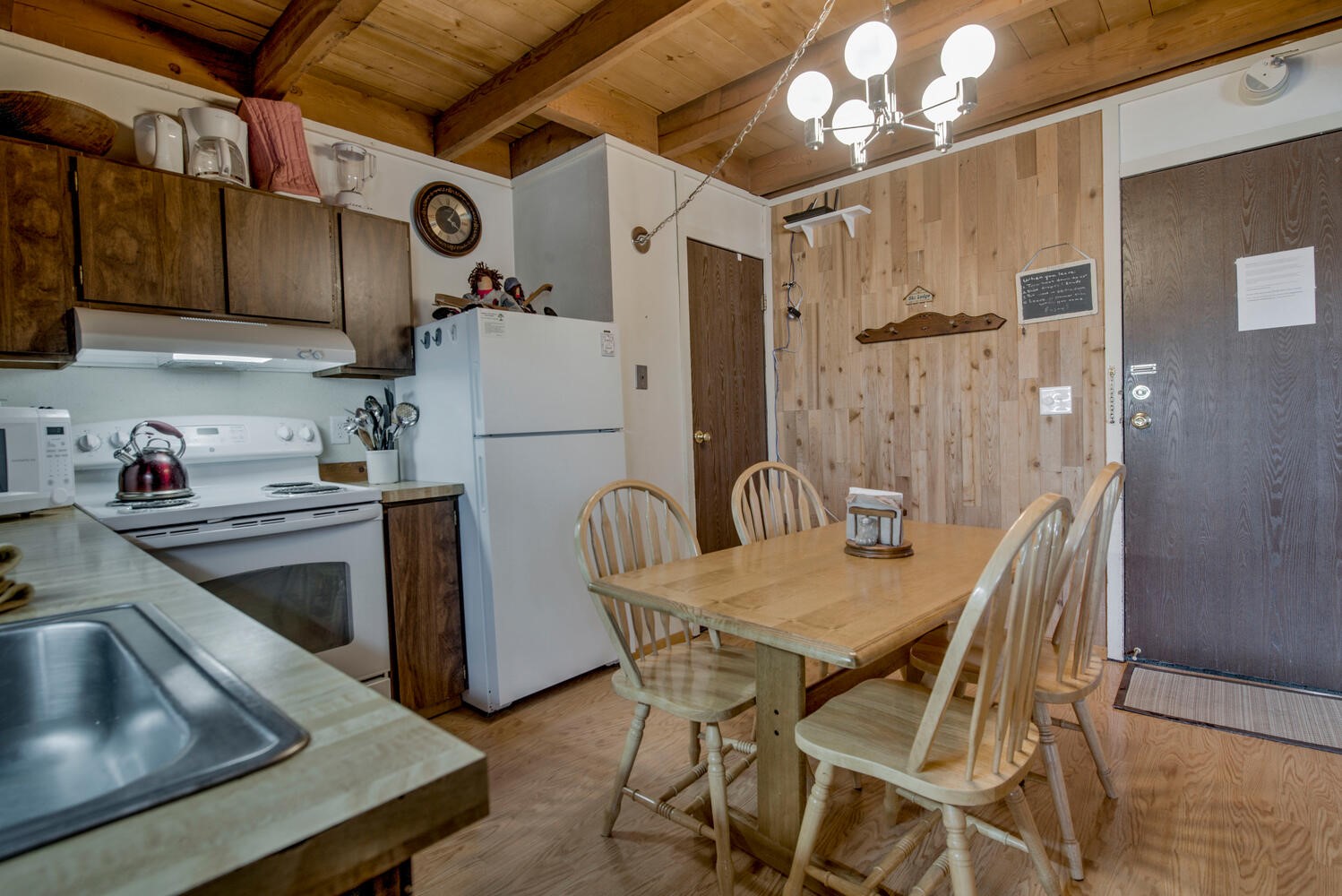 2300 Lodgepole CIRCLE 101