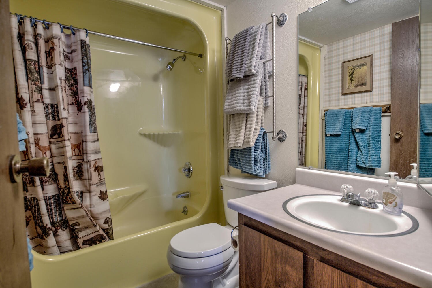 2300 Lodgepole CIRCLE 101