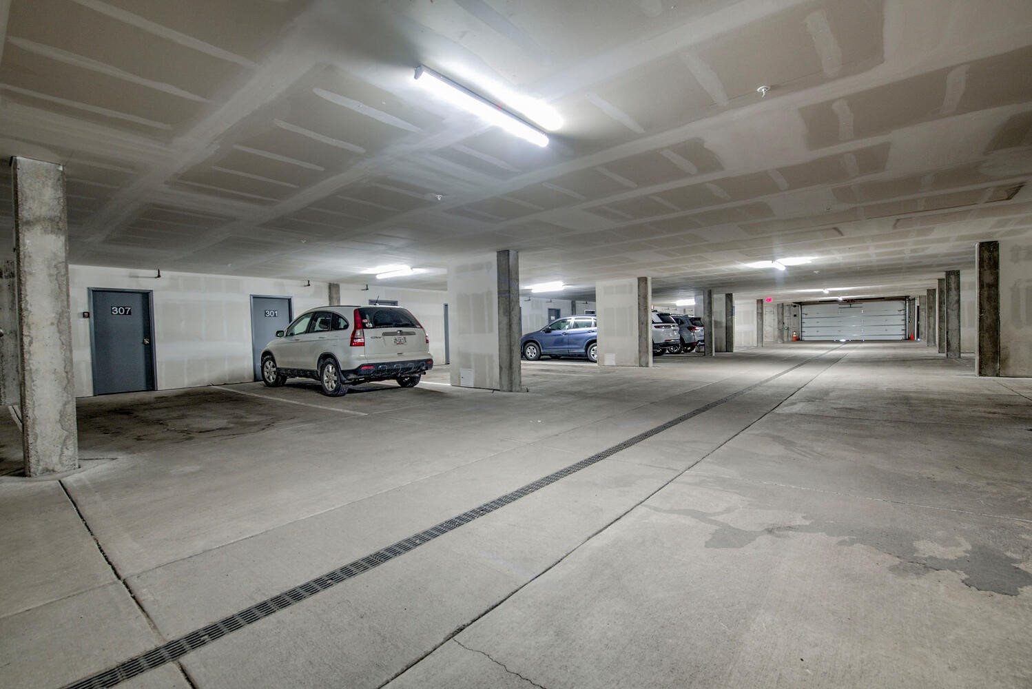 235 E La Bonte STREET 108