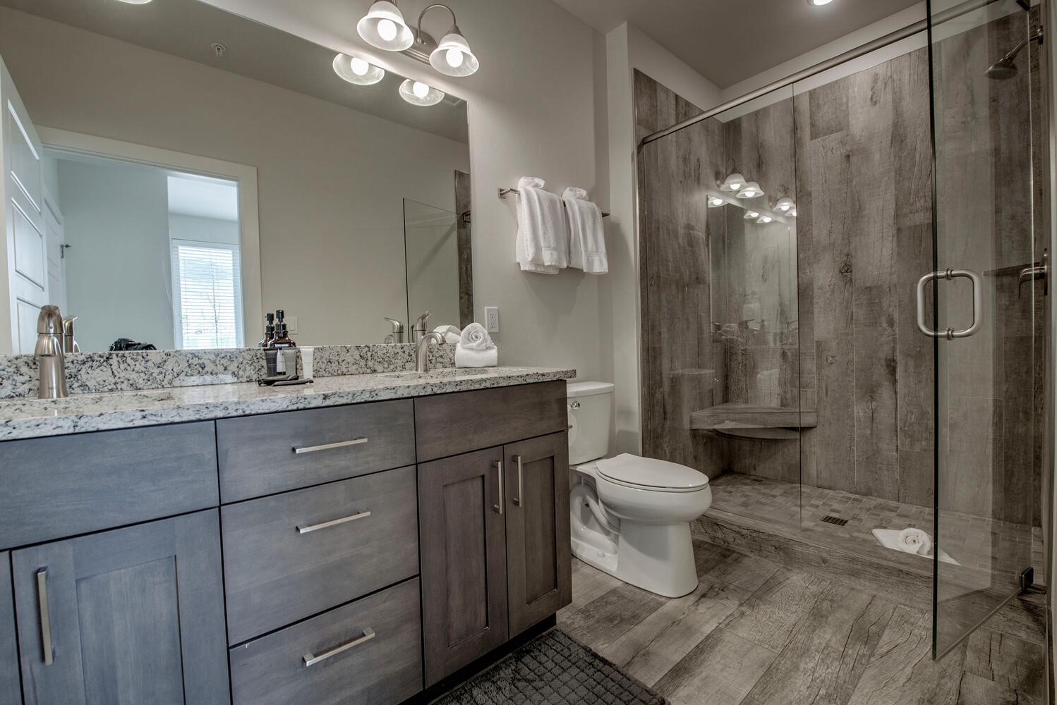 235 E La Bonte STREET 108