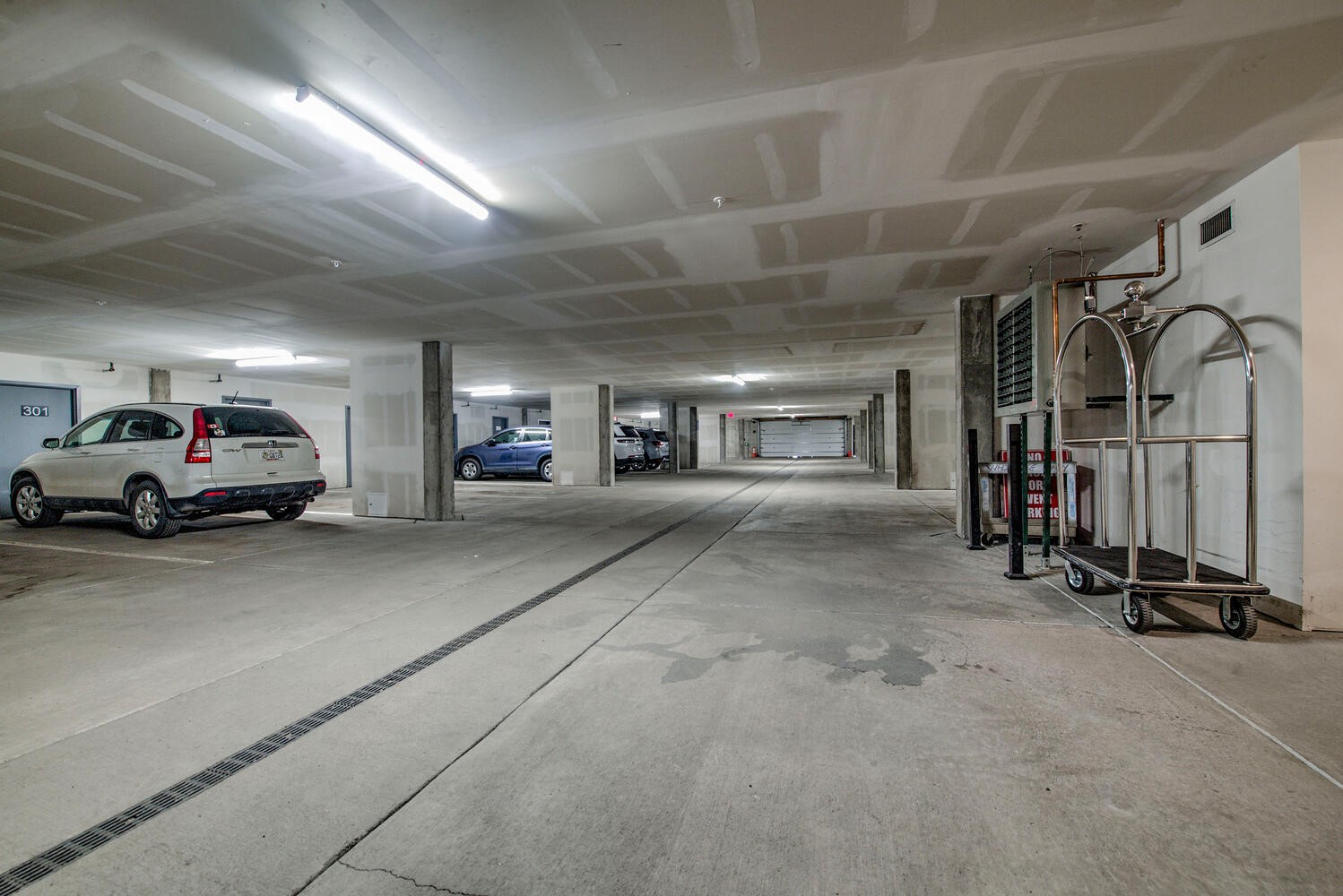 235 E La Bonte STREET 108