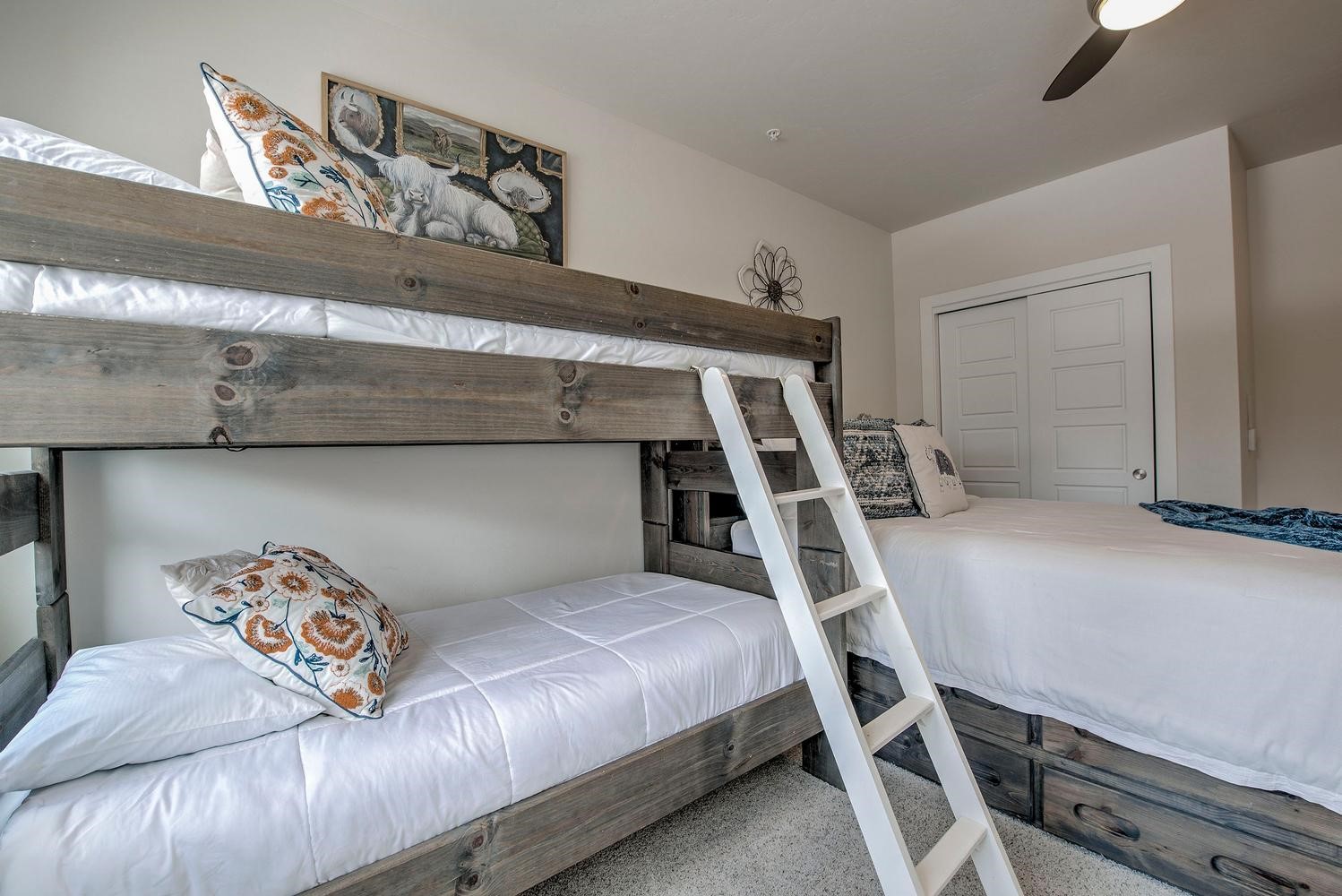 235 E La Bonte STREET 108