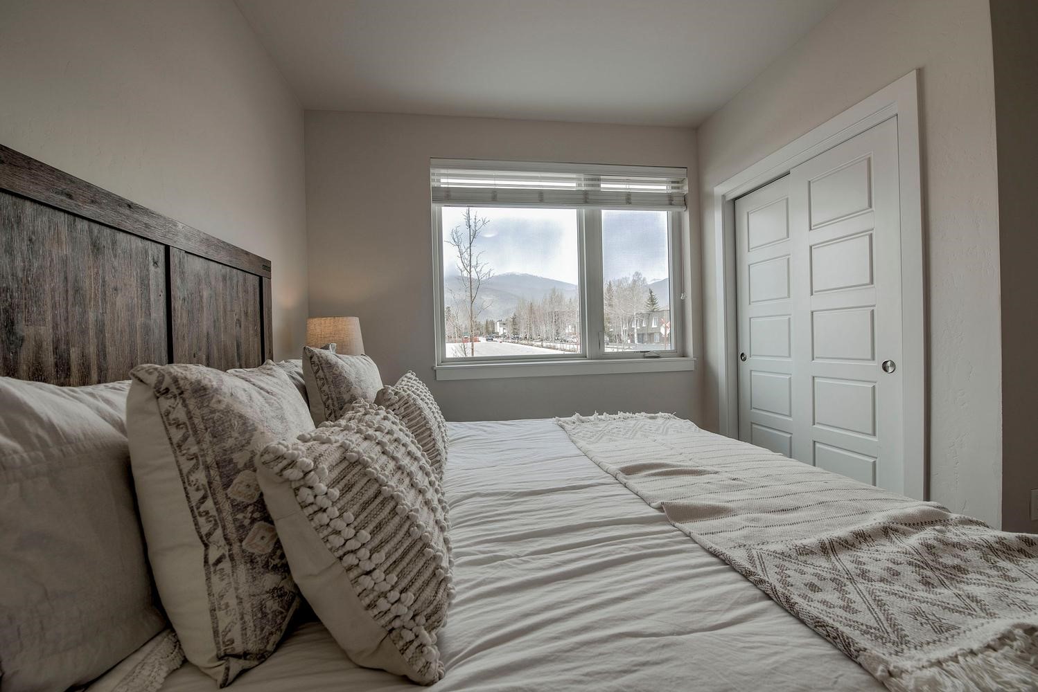235 E La Bonte STREET 108