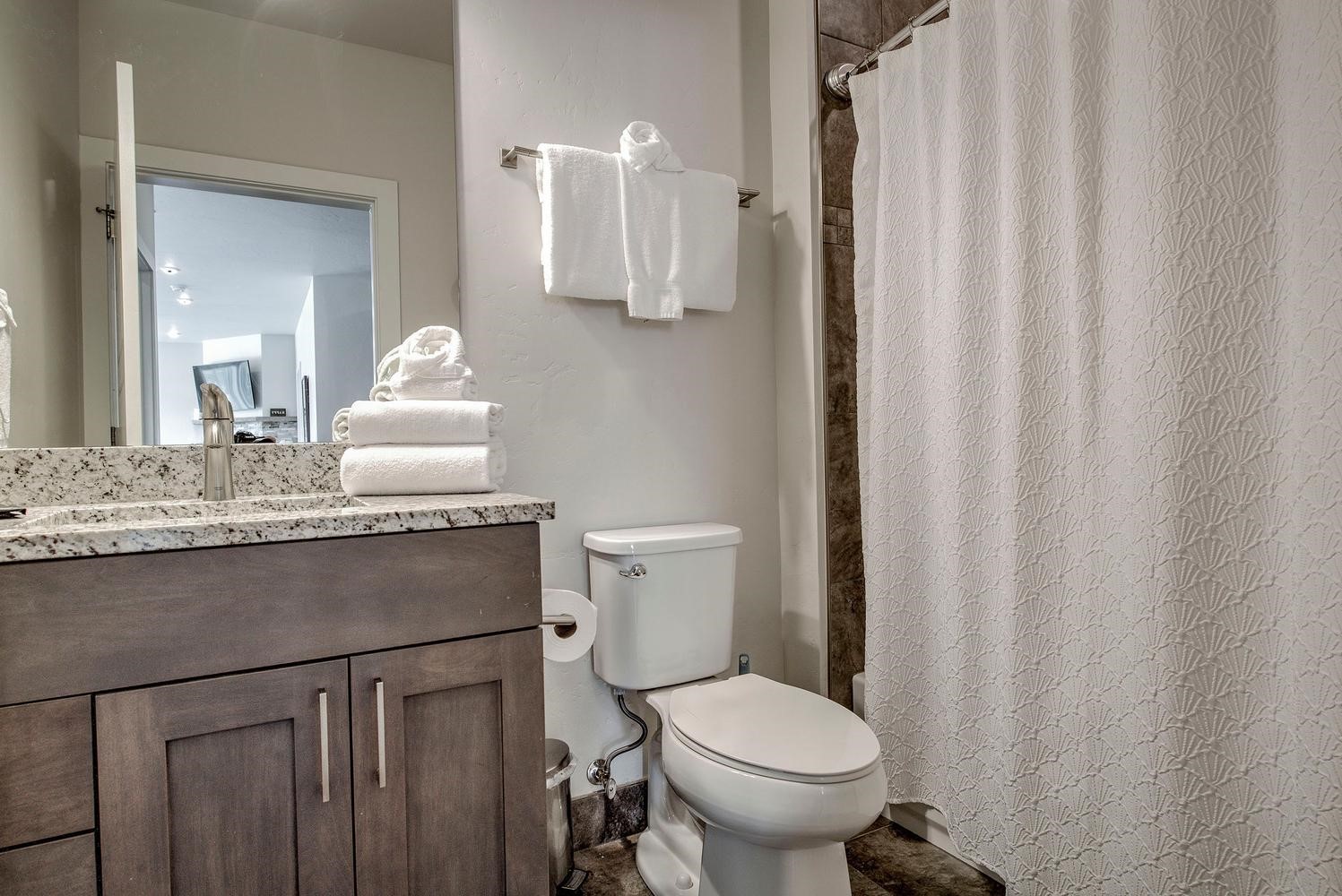 235 E La Bonte STREET 108