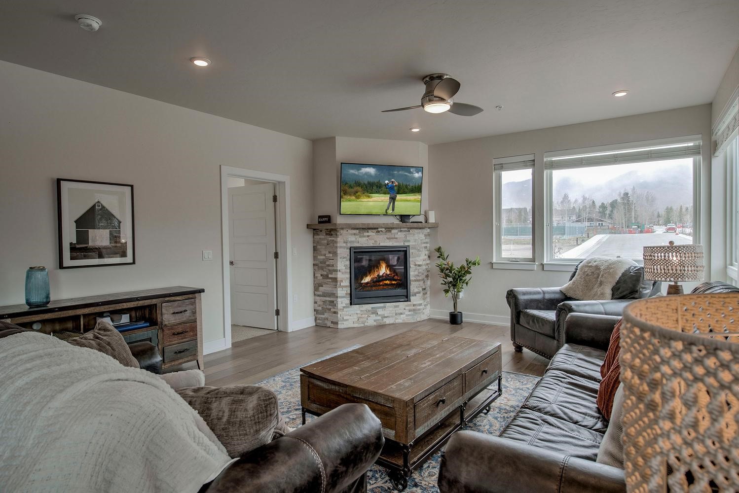 235 E La Bonte STREET 108