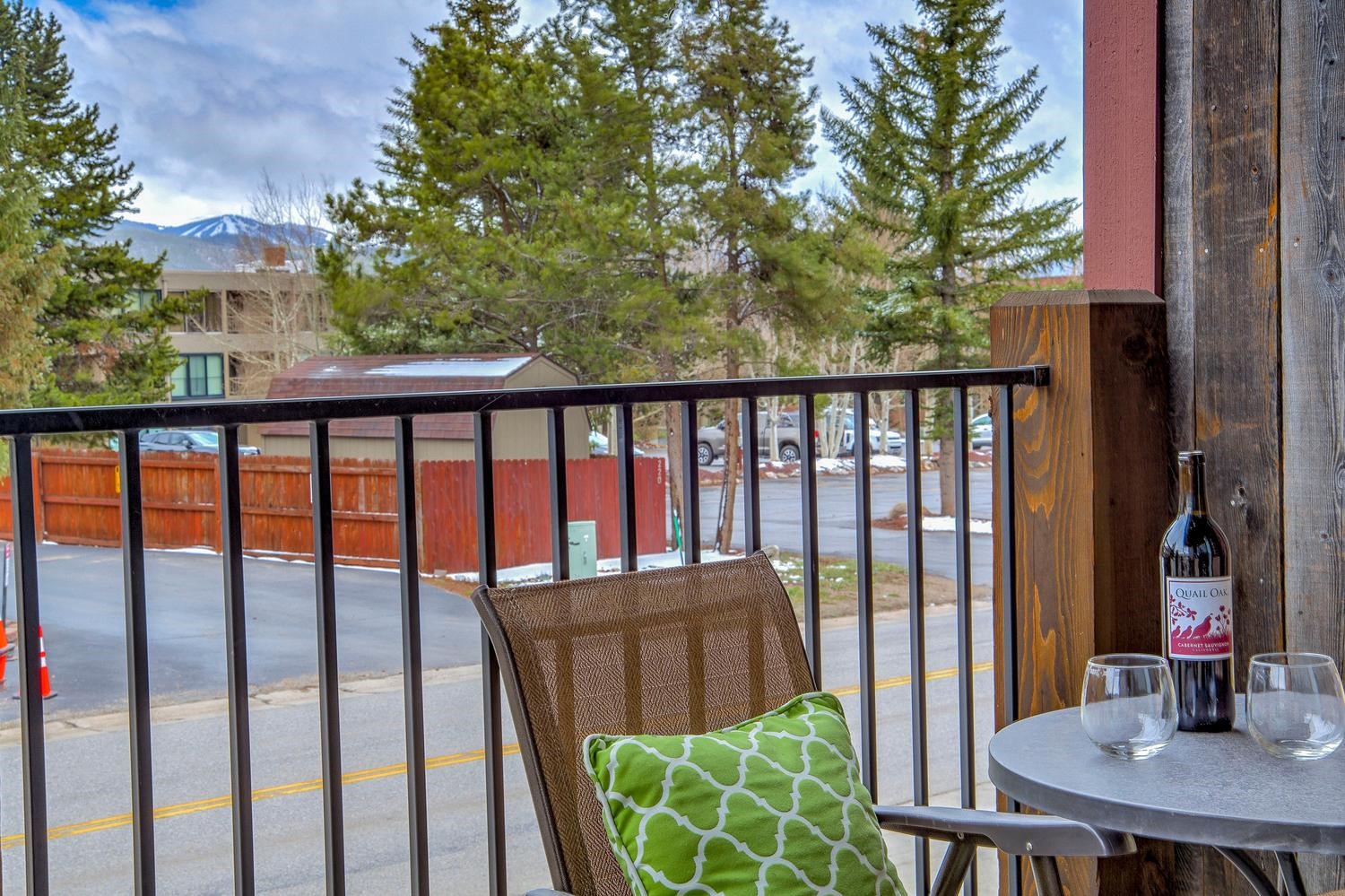235 E La Bonte STREET 108