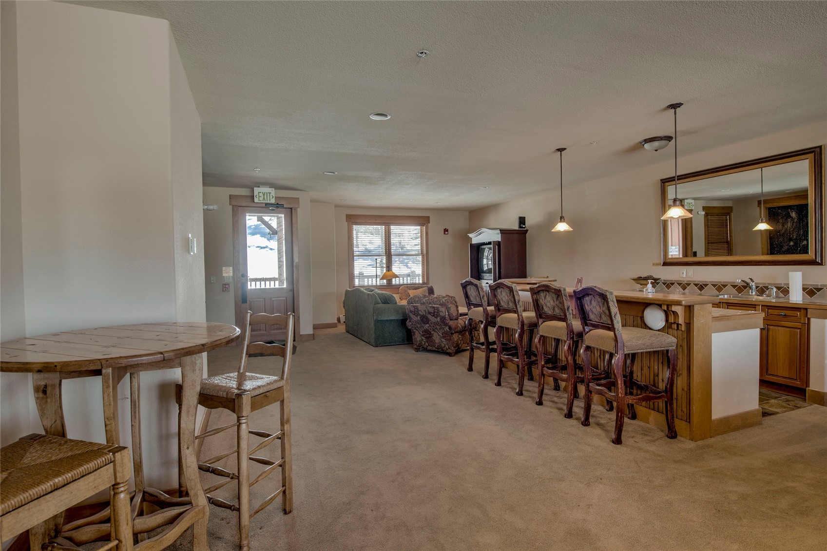 105 River Course DRIVE 9571