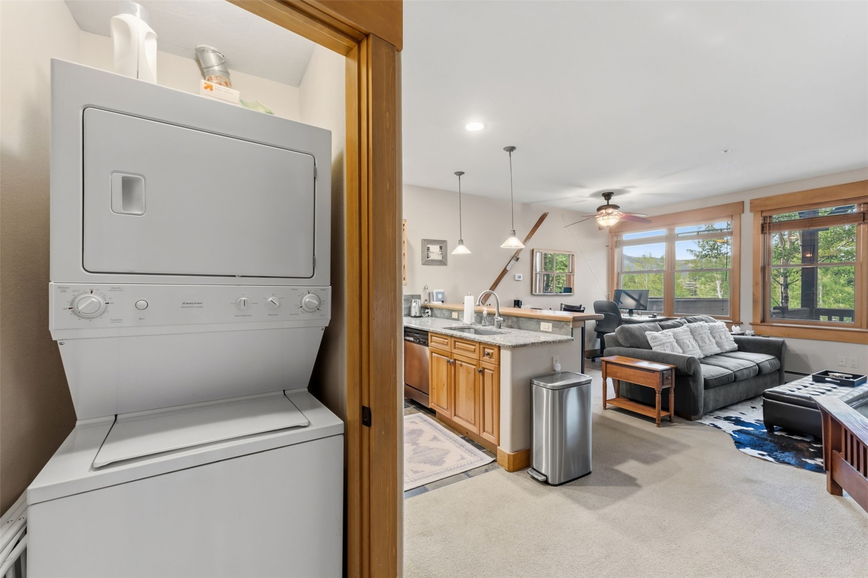105 River Course DRIVE 9571