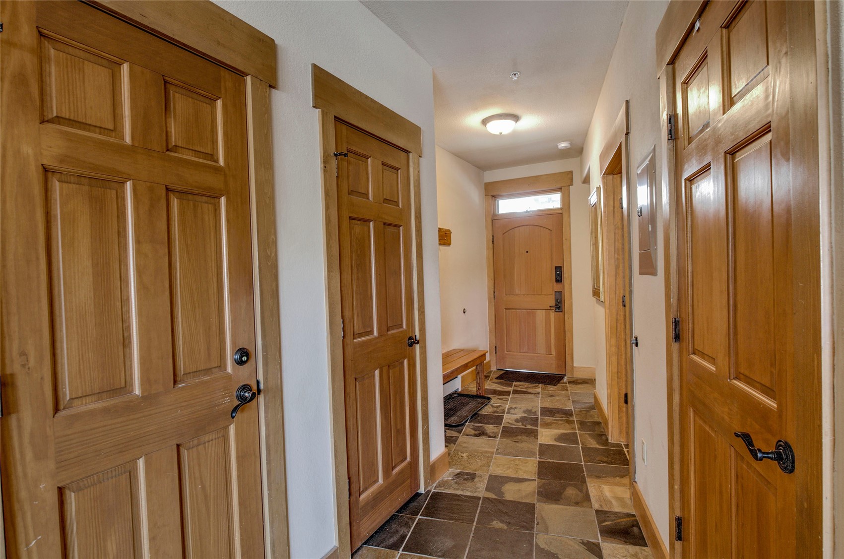 105 River Course DRIVE 9571