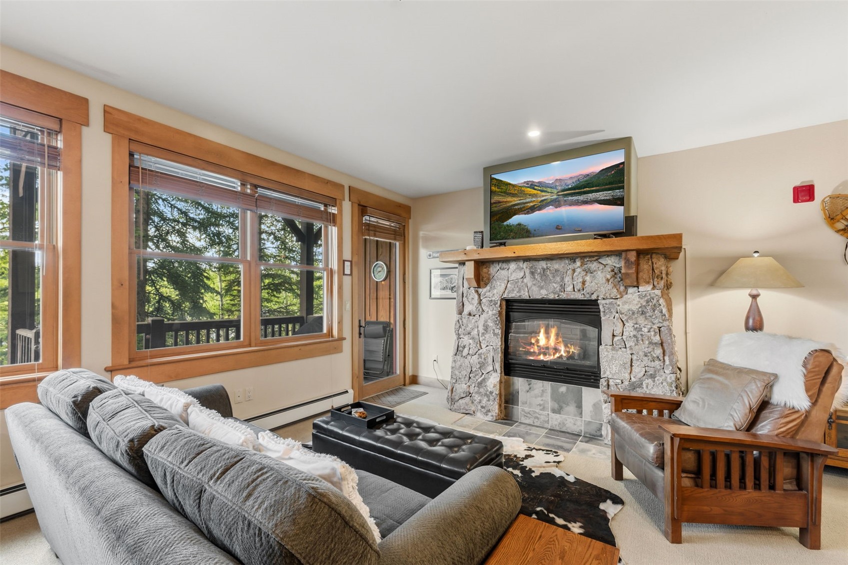 105 River Course DRIVE 9571