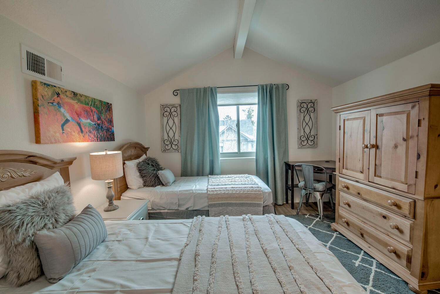 1511 Point DRIVE 202
