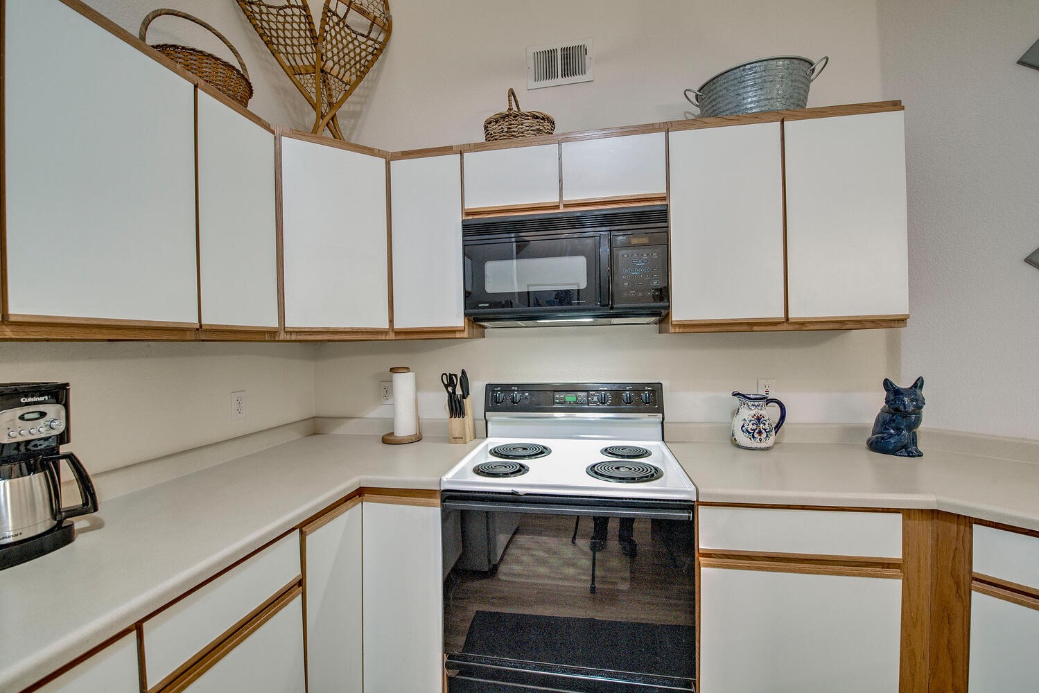 1511 Point DRIVE 202