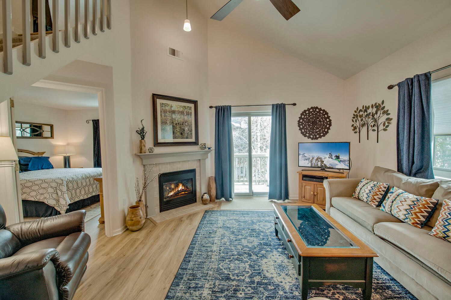 1511 Point DRIVE 202