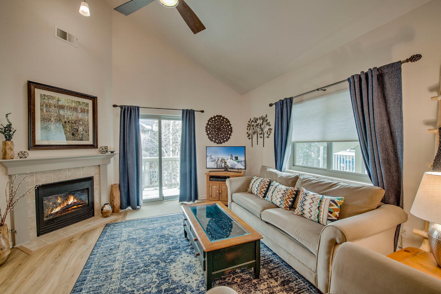 1511 Point DRIVE 202