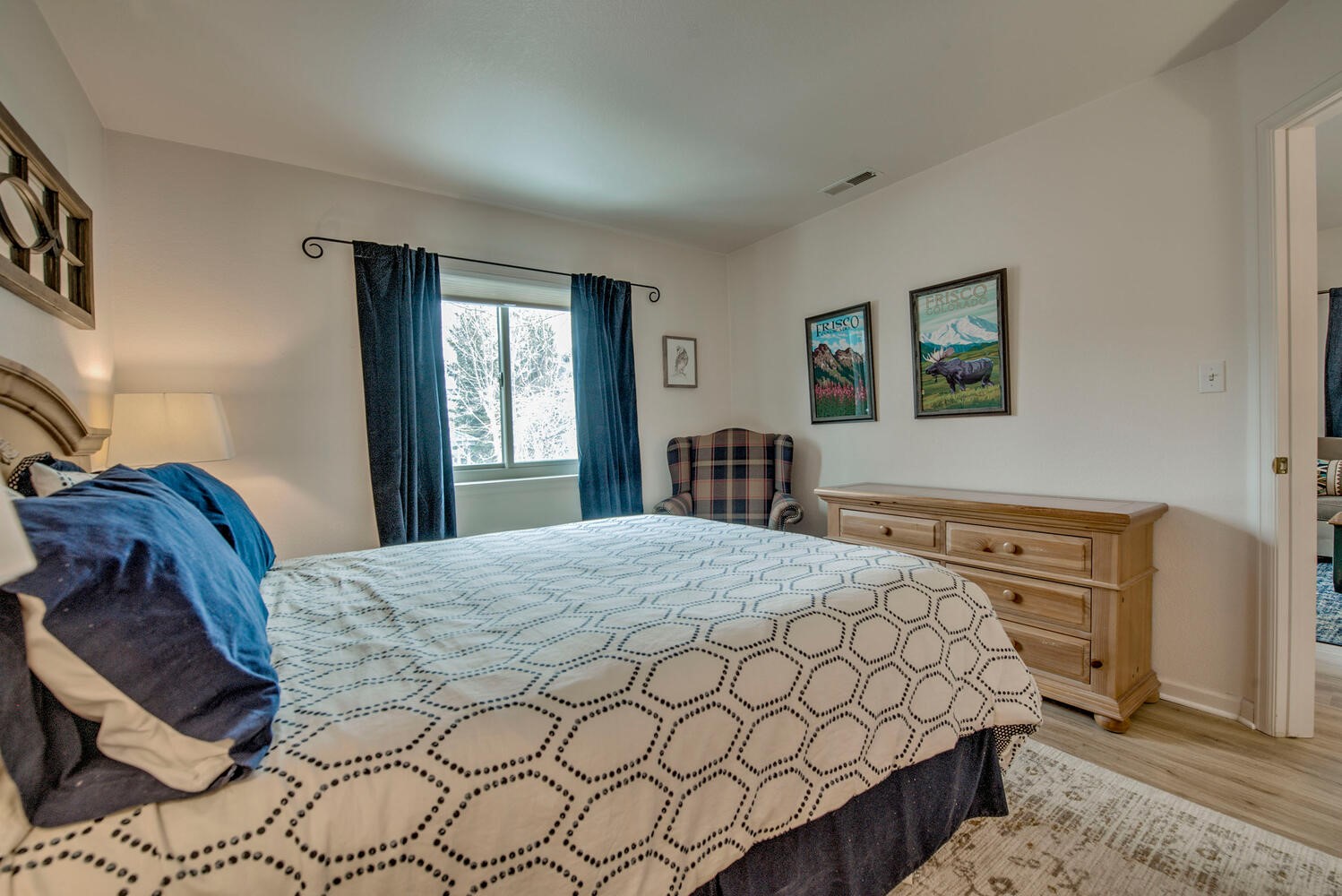 1511 Point DRIVE 202