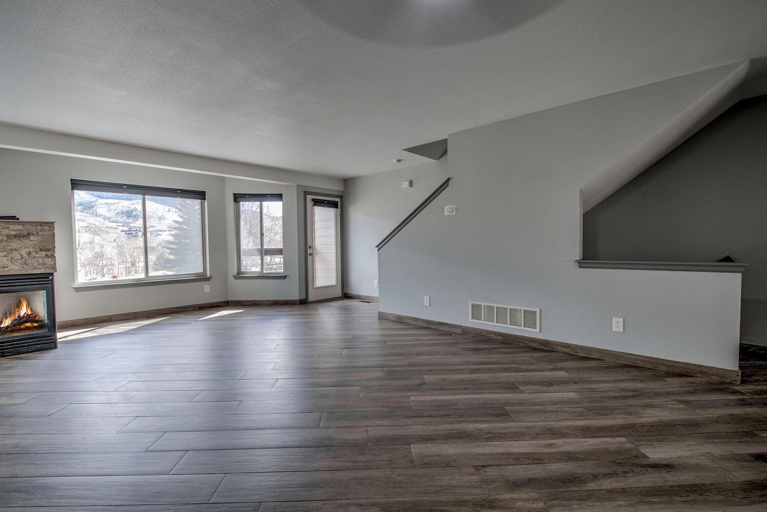 293 Kestrel LANE 293
