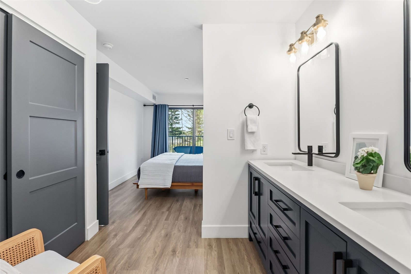 1620 Lakeview TERRACE 104B