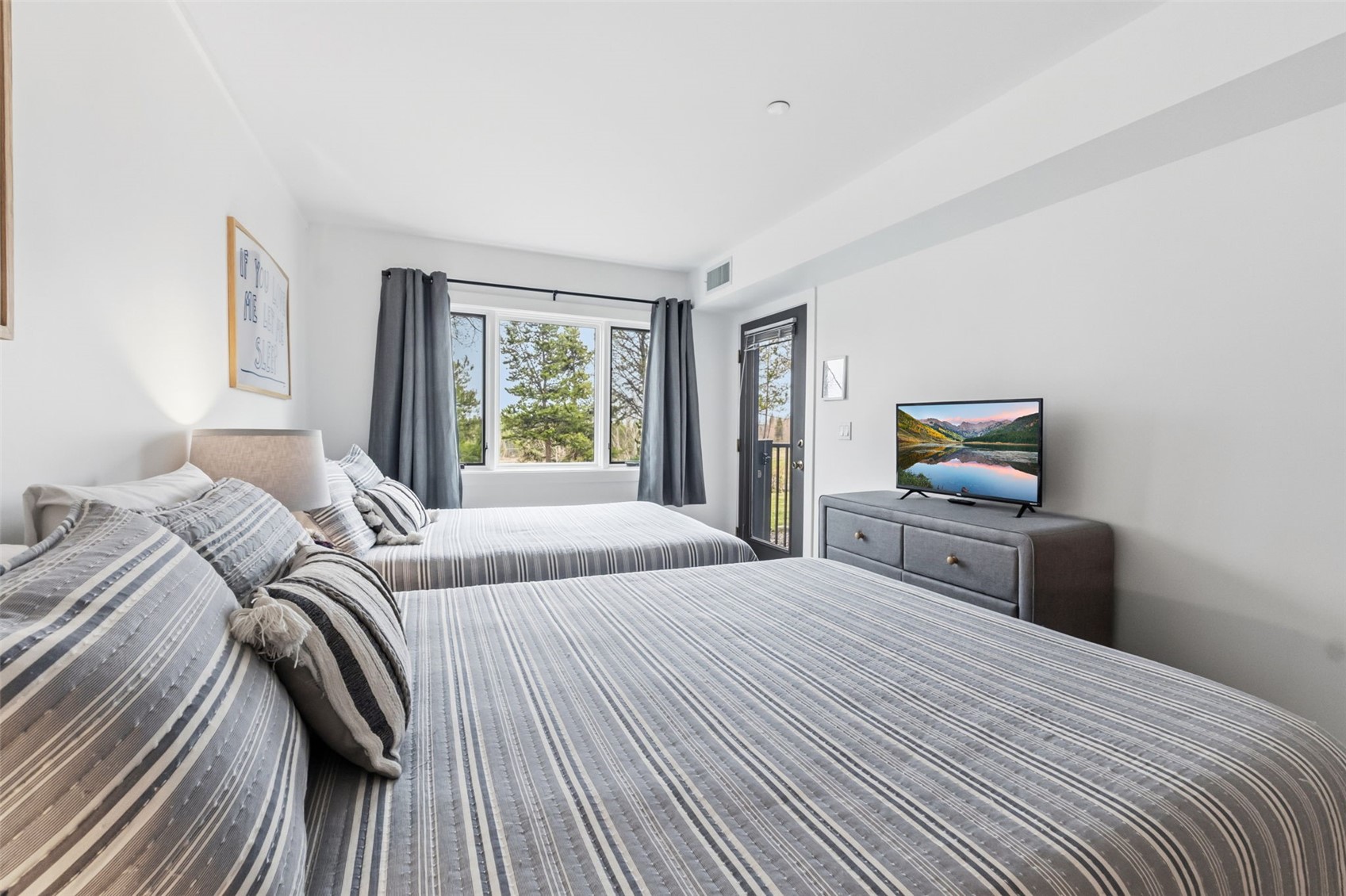 1620 Lakeview TERRACE 104B