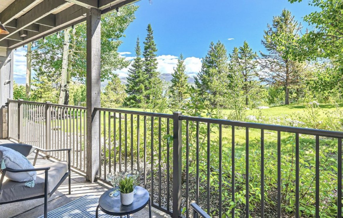 1620 Lakeview TERRACE 104B