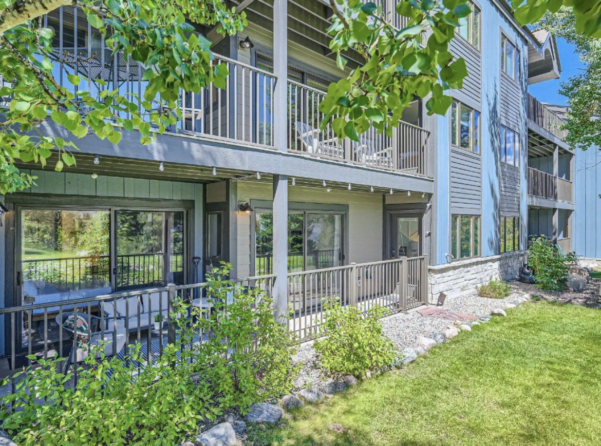 1620 Lakeview TERRACE 104B
