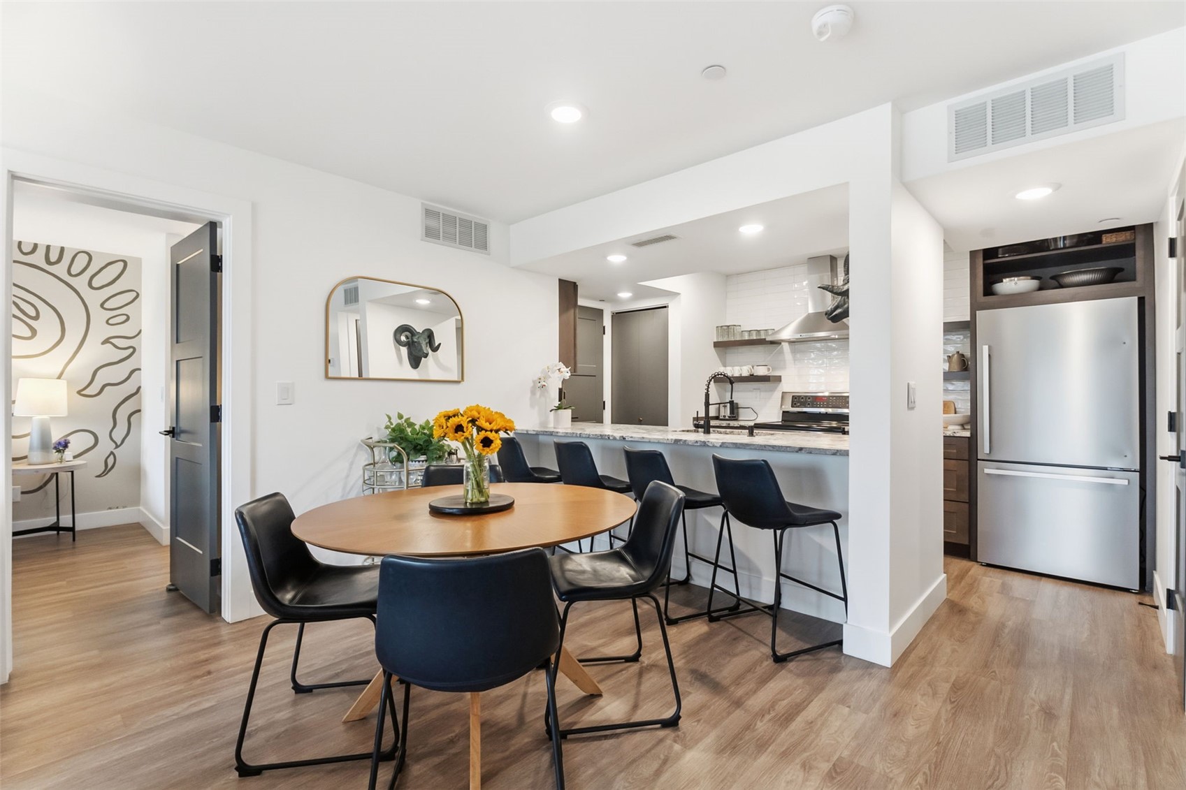 1620 Lakeview TERRACE 104B