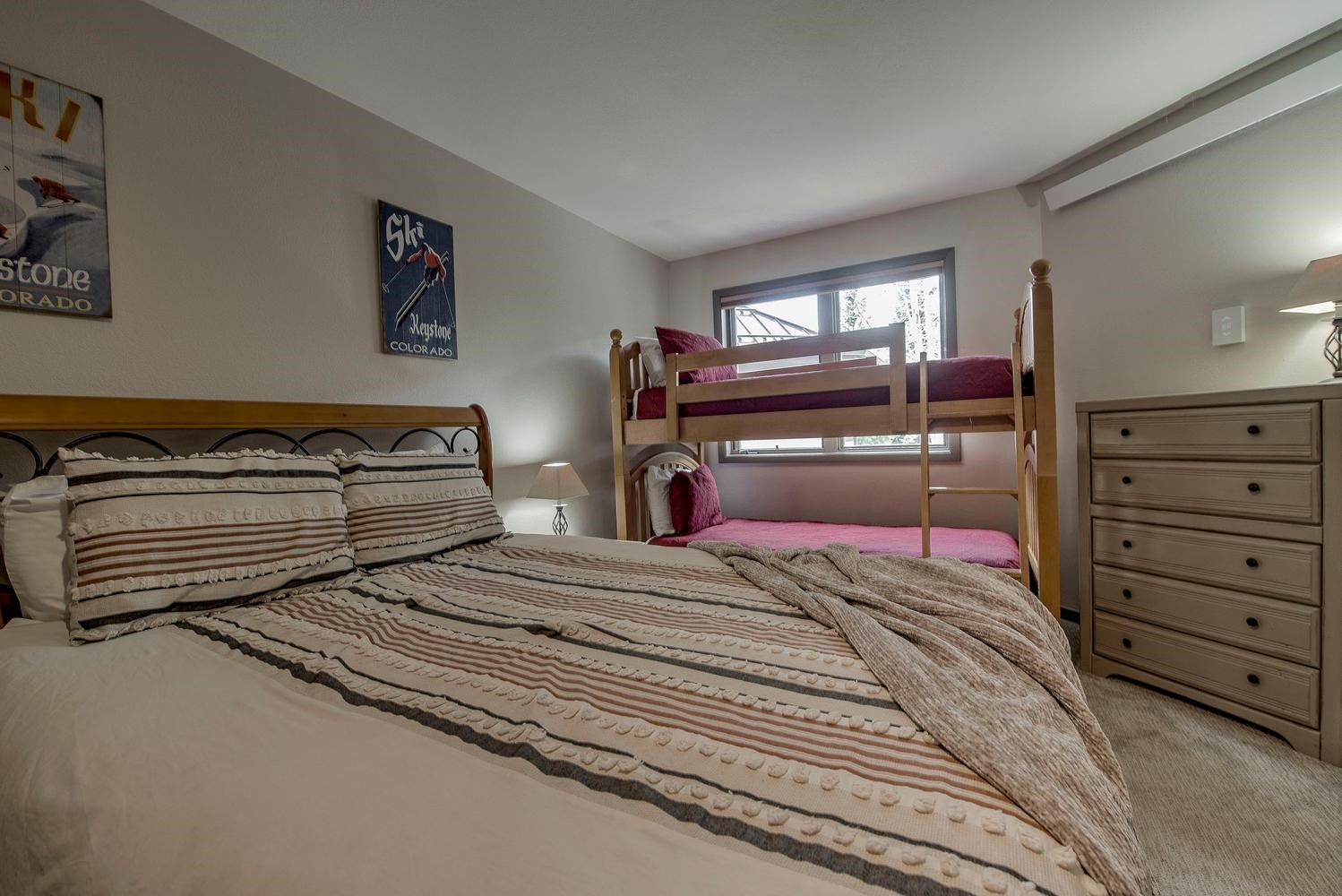 1653 Oro Grande DRIVE E41