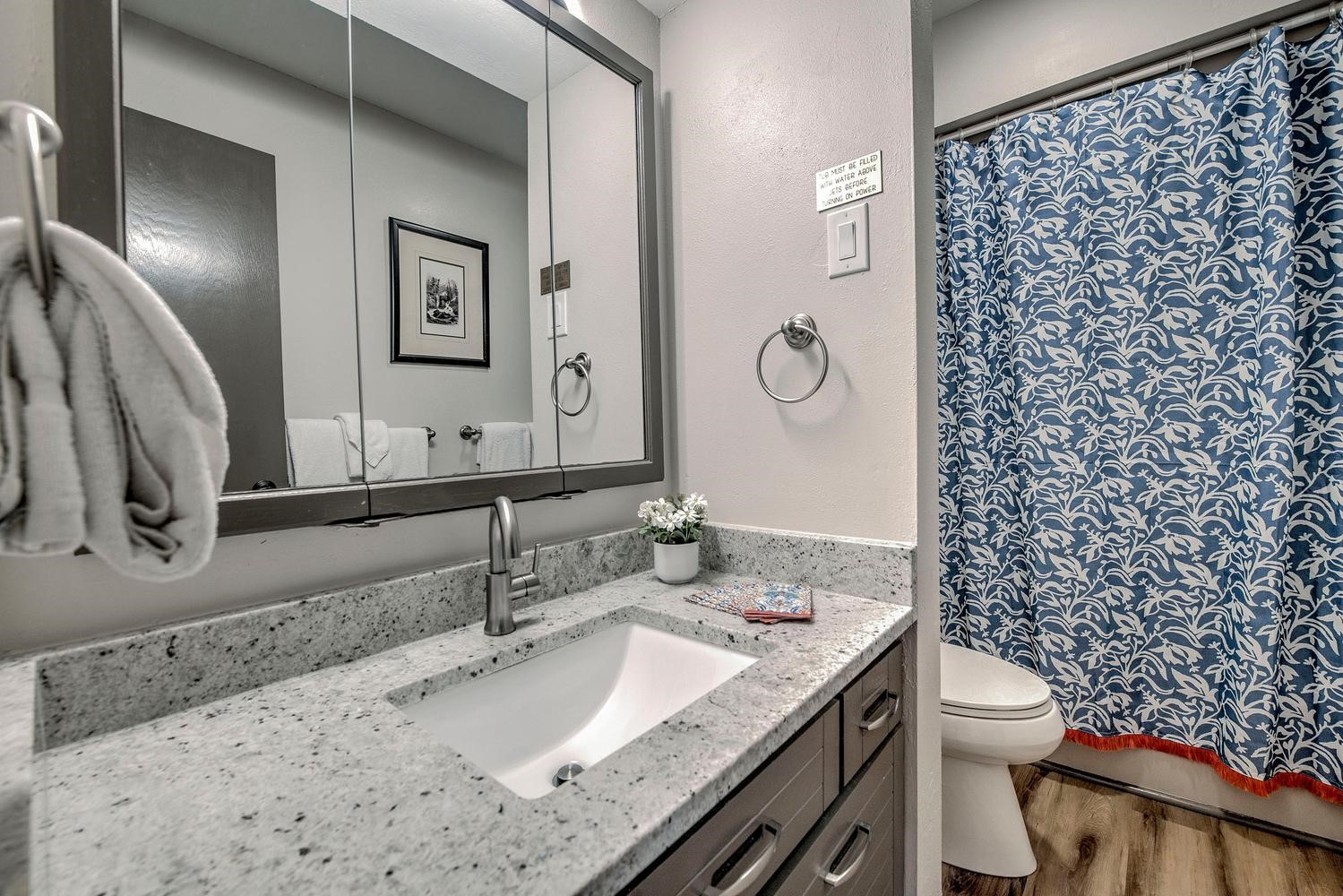 1653 Oro Grande DRIVE E41