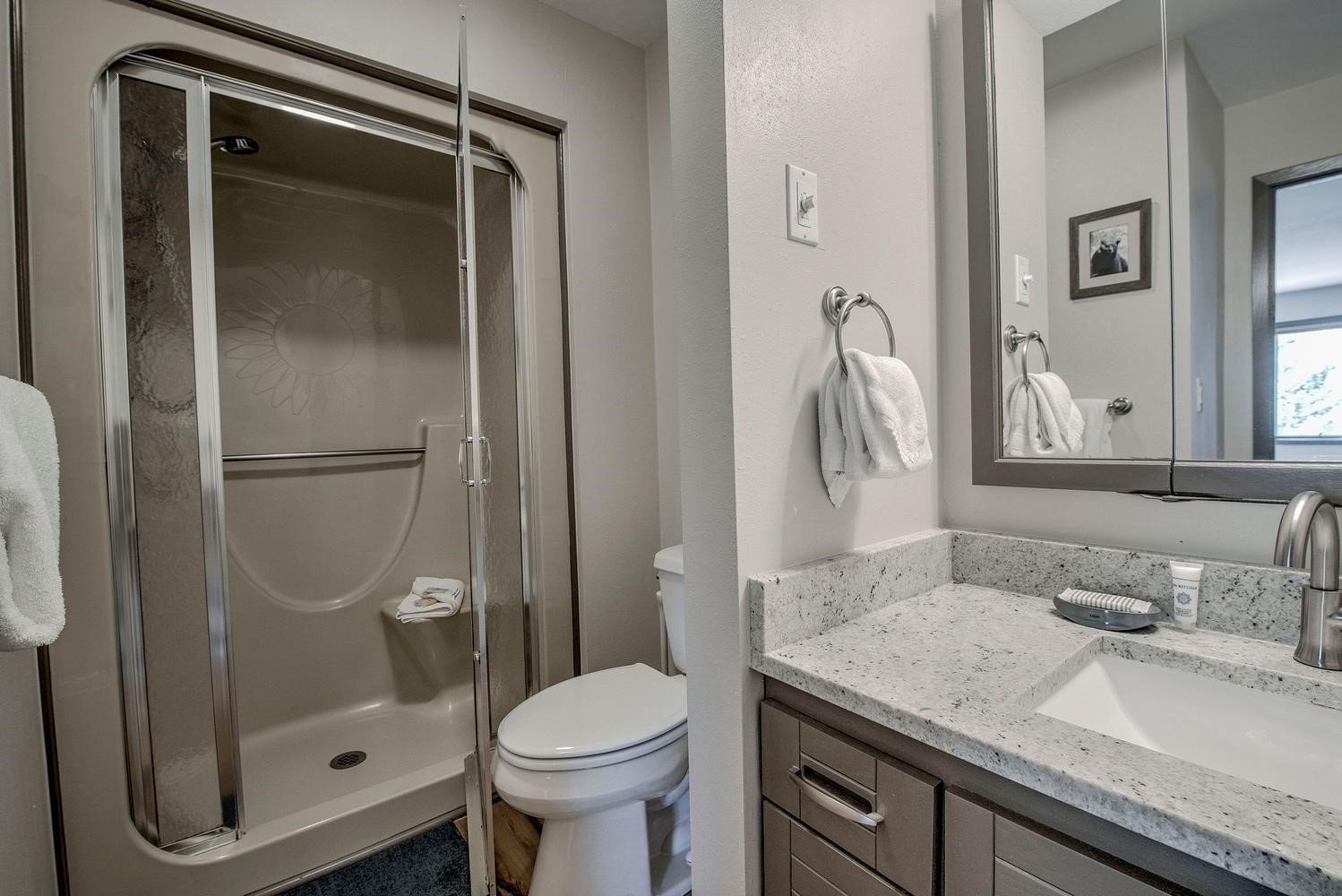 1653 Oro Grande DRIVE E41