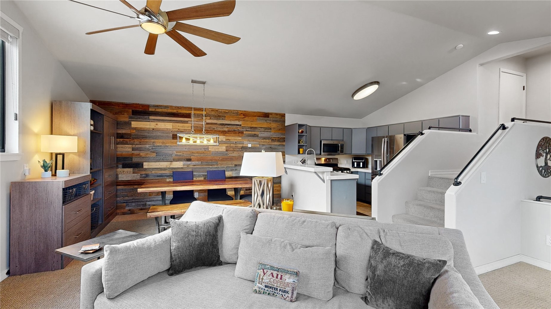 1121 Rainbow DRIVE