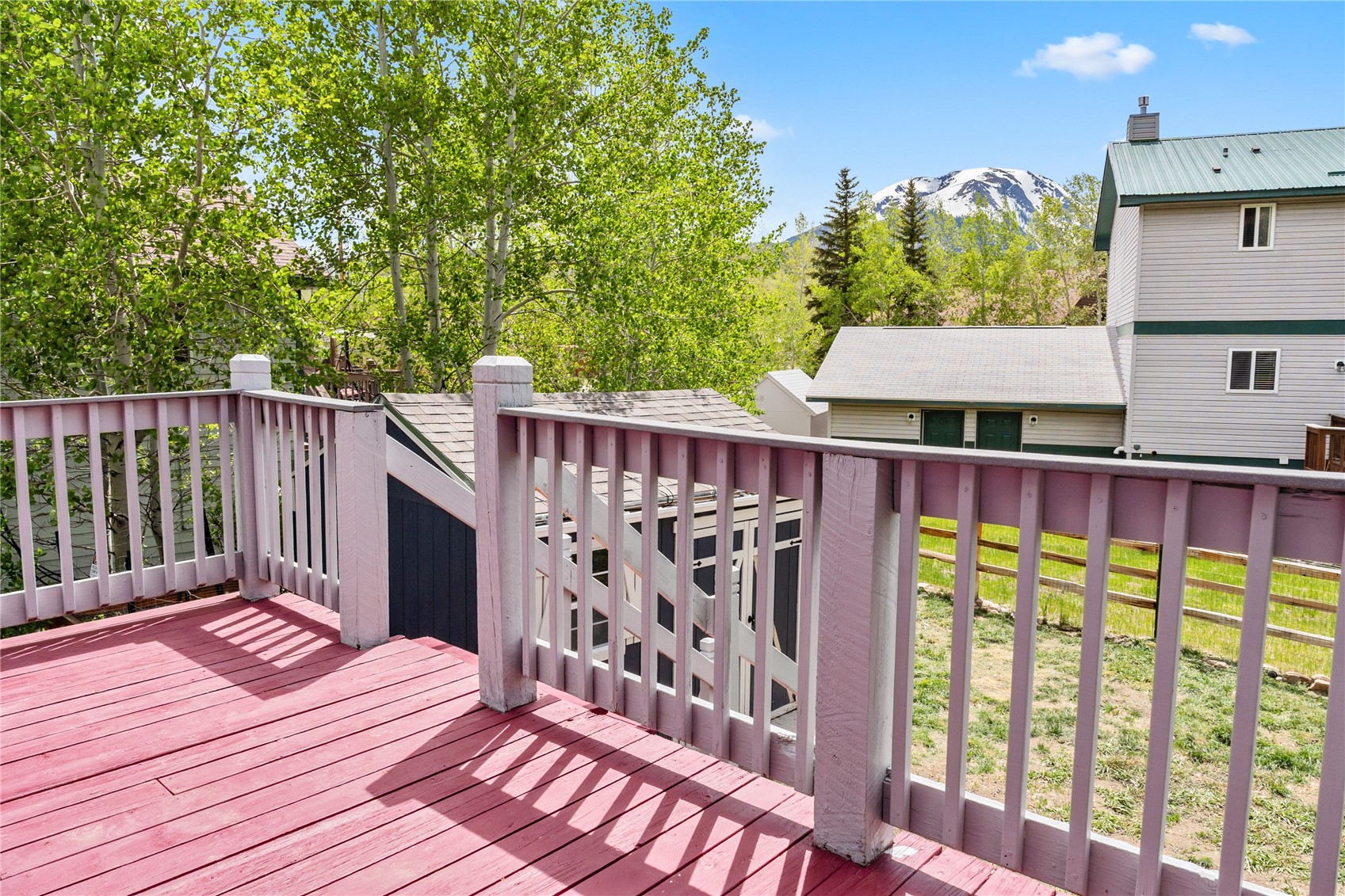 1121 Rainbow DRIVE