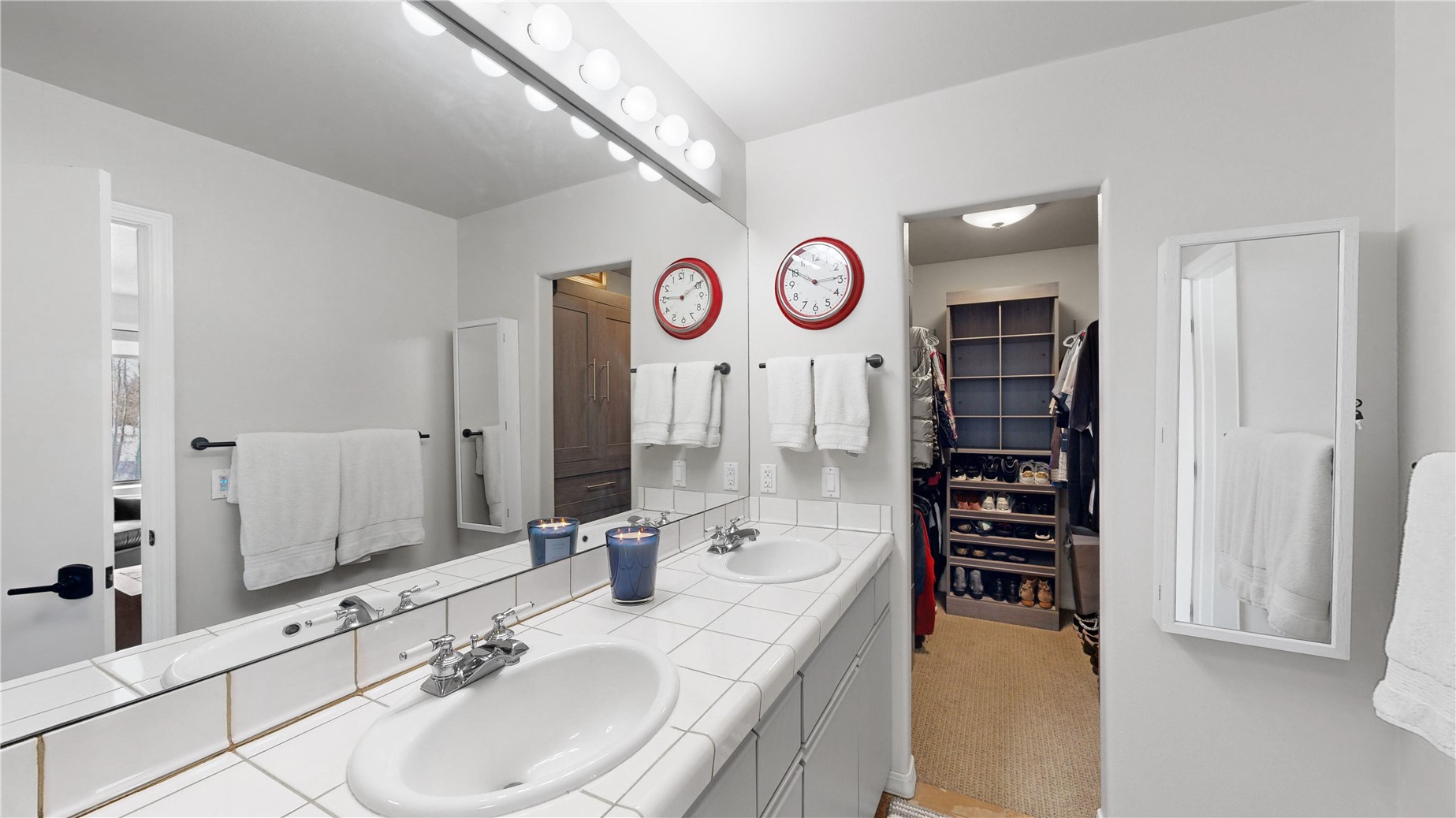 1121 Rainbow DRIVE