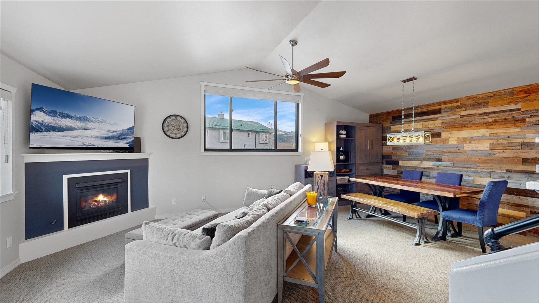 1121 Rainbow DRIVE