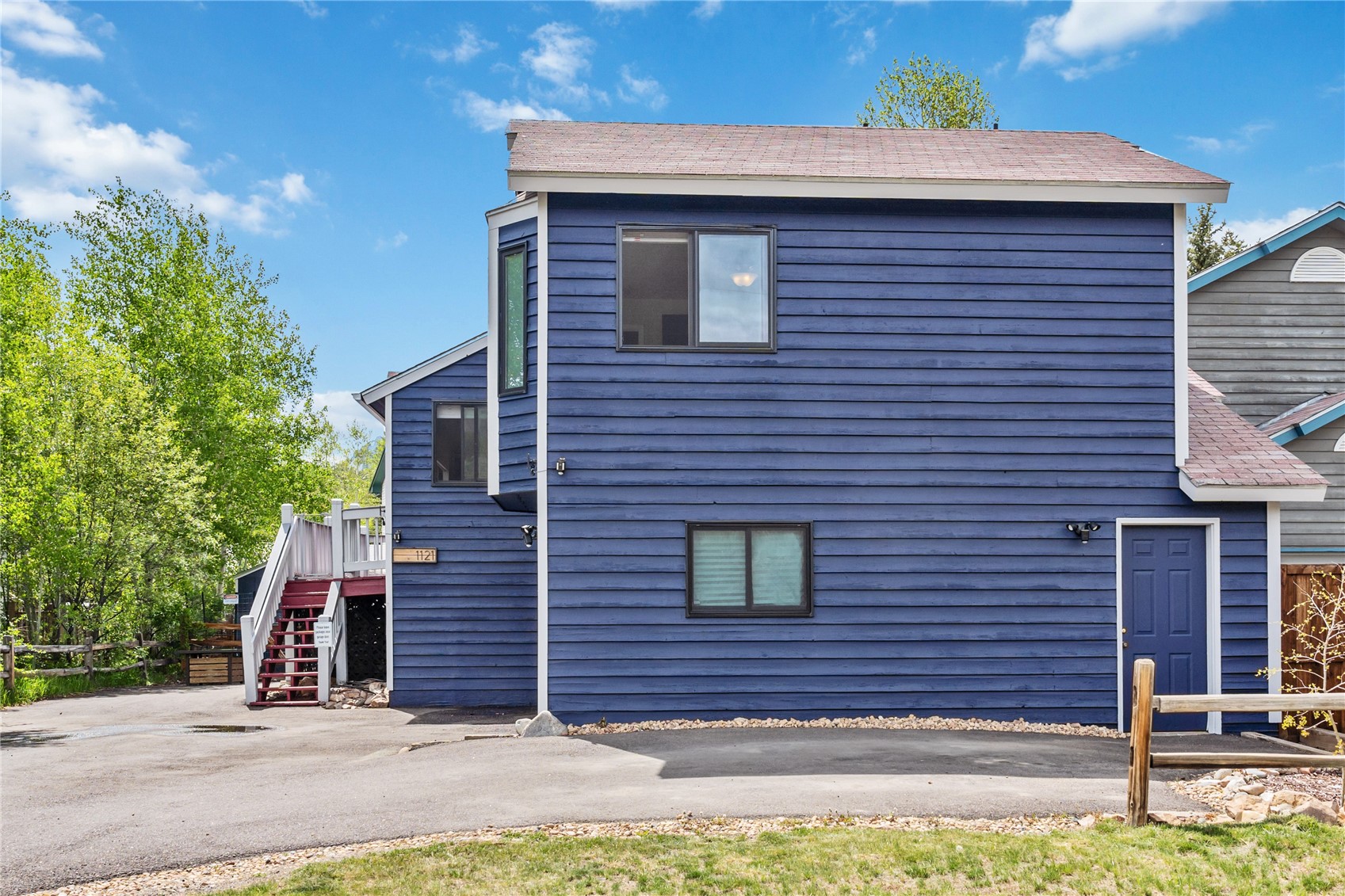 1121 Rainbow DRIVE