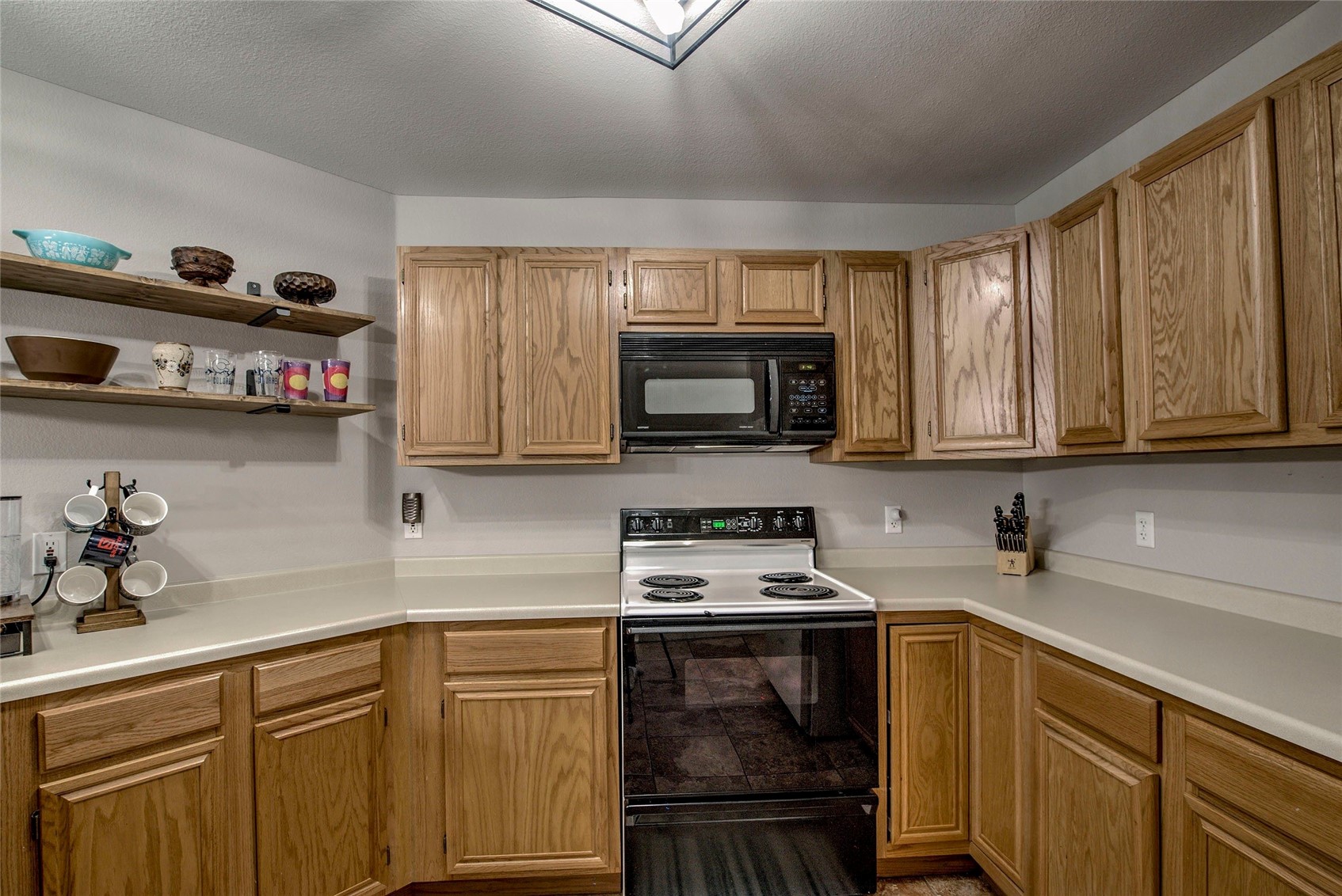 1509 Point DRIVE 103