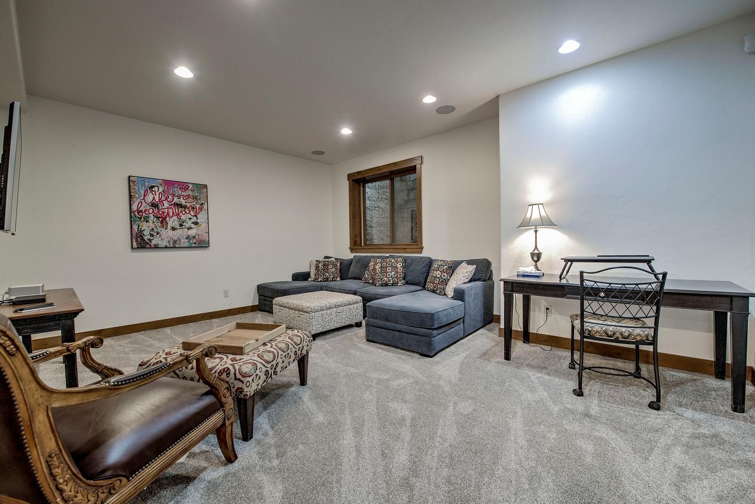 213 Frisco STREET C