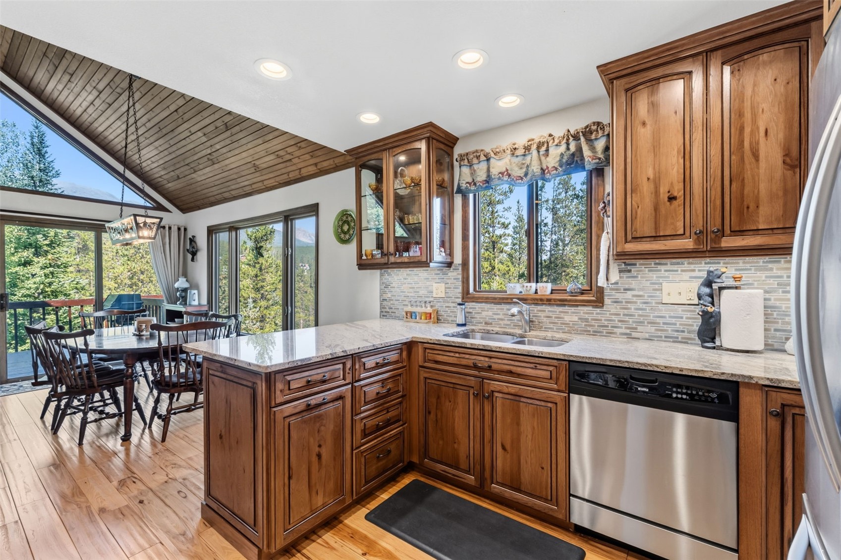 165 Shadows DRIVE