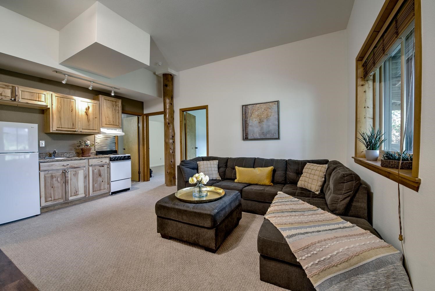 254 Hillside DRIVE