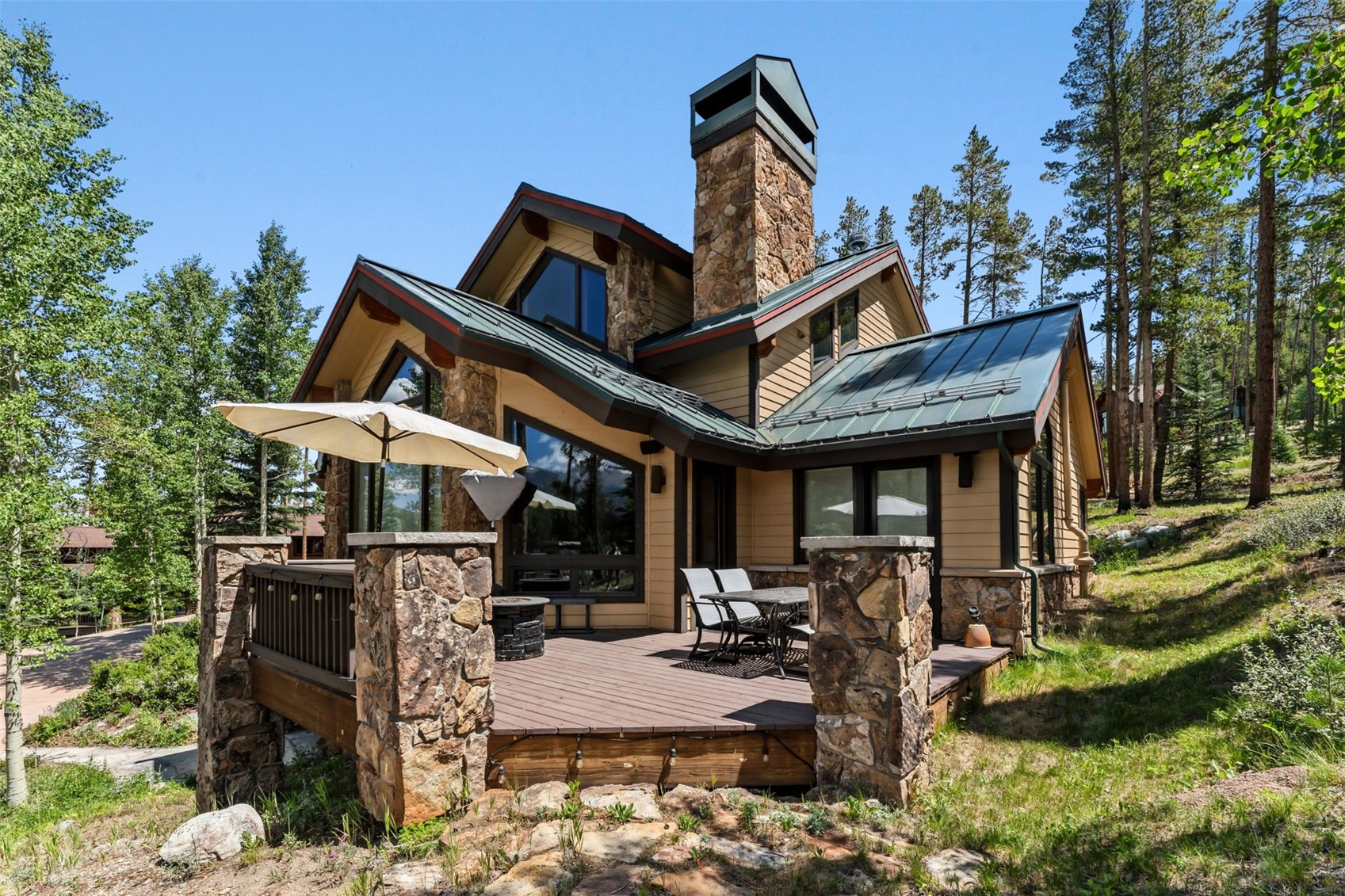 14 Fletcher COURT